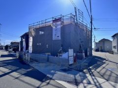 建築中