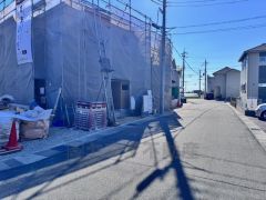 建築中