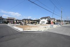 建築中