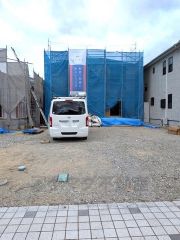 建築中